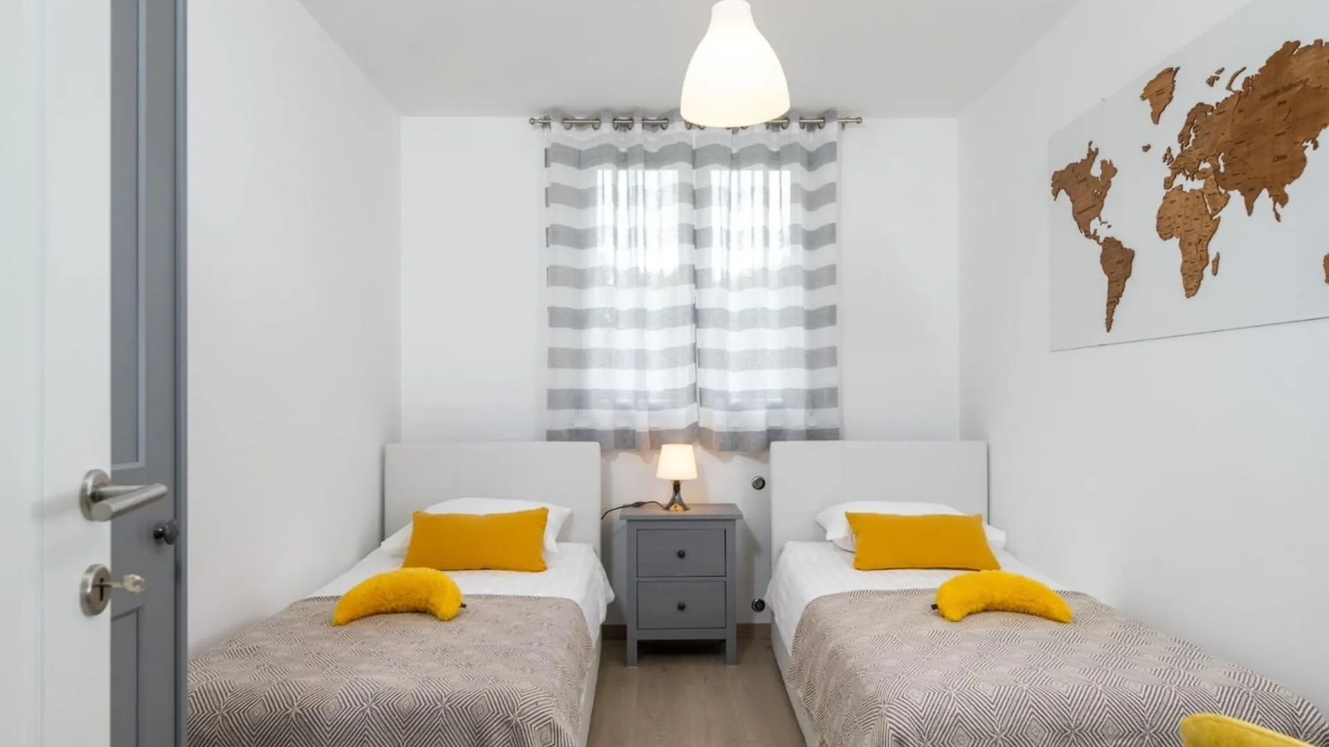 Holiday Home Milevoj - Three Bedroom Holiday Home Labin  0*, Labin (Istria)